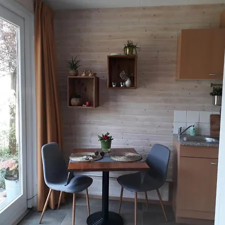 Semesterbostad De Aagt Tuyn